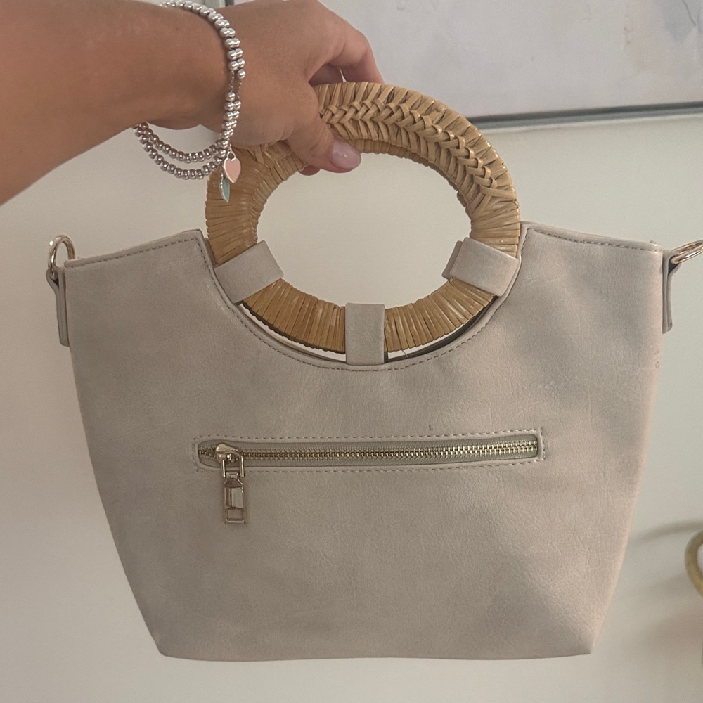 Elegant Cream Handbag with Woven Handle